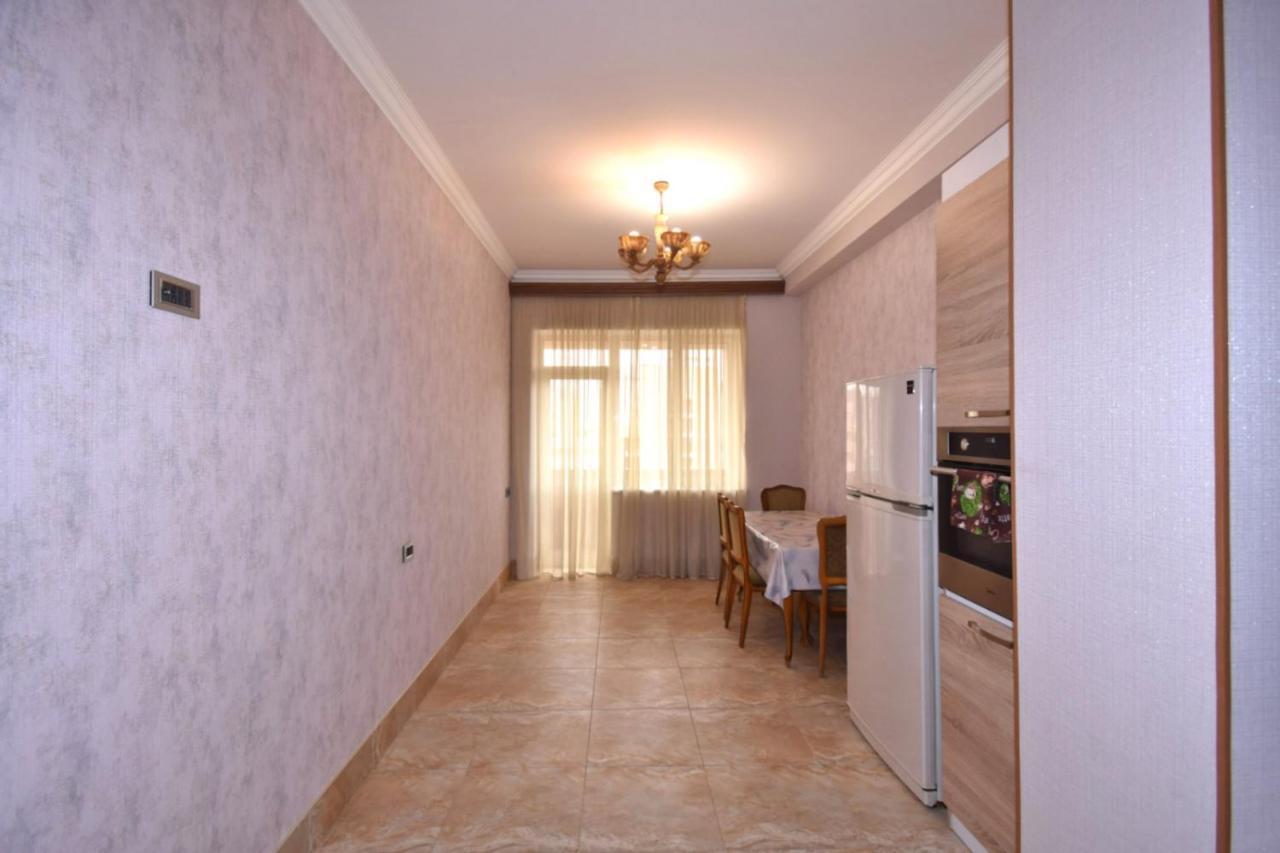 Rent Inn Yerevan On Buzand Street 외부 사진