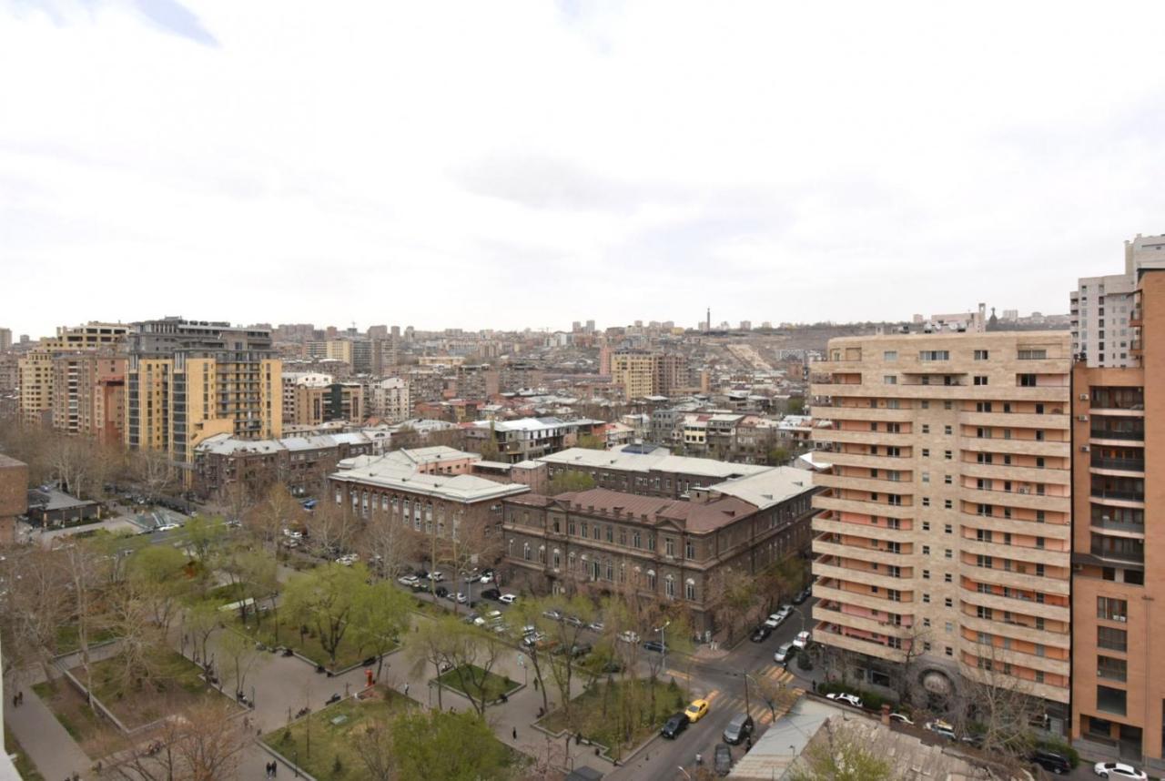 Rent Inn Yerevan On Buzand Street 외부 사진