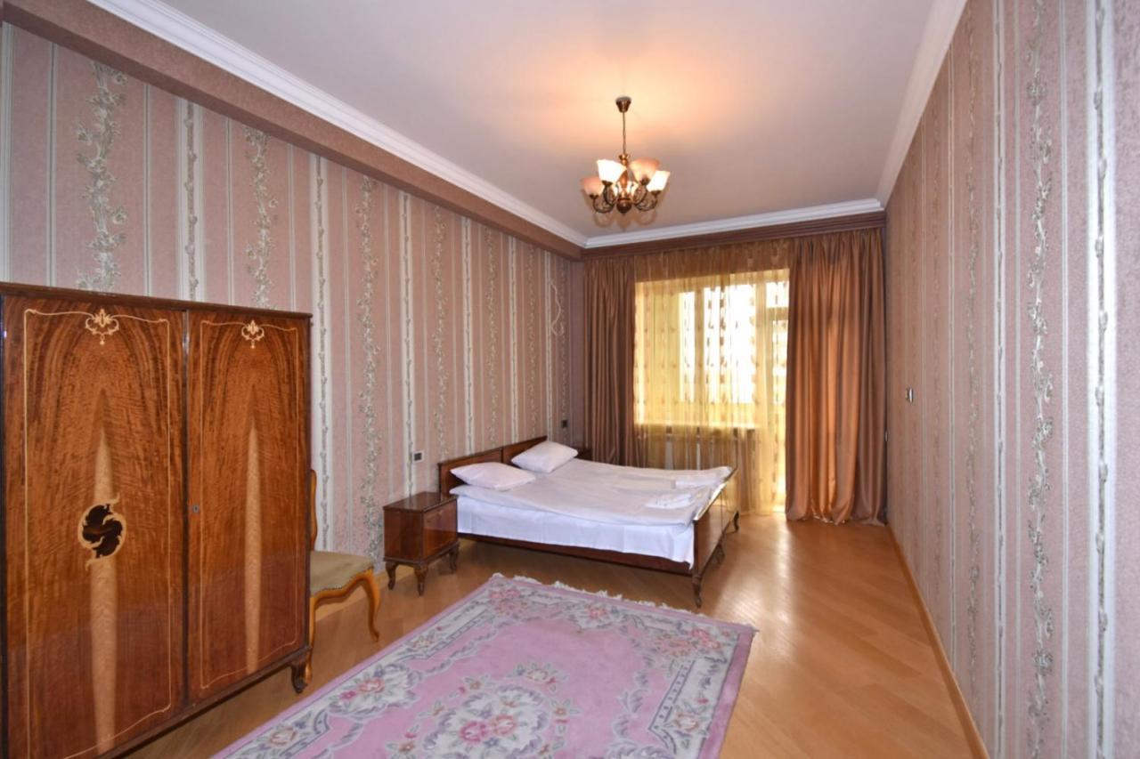 Rent Inn Yerevan On Buzand Street 외부 사진