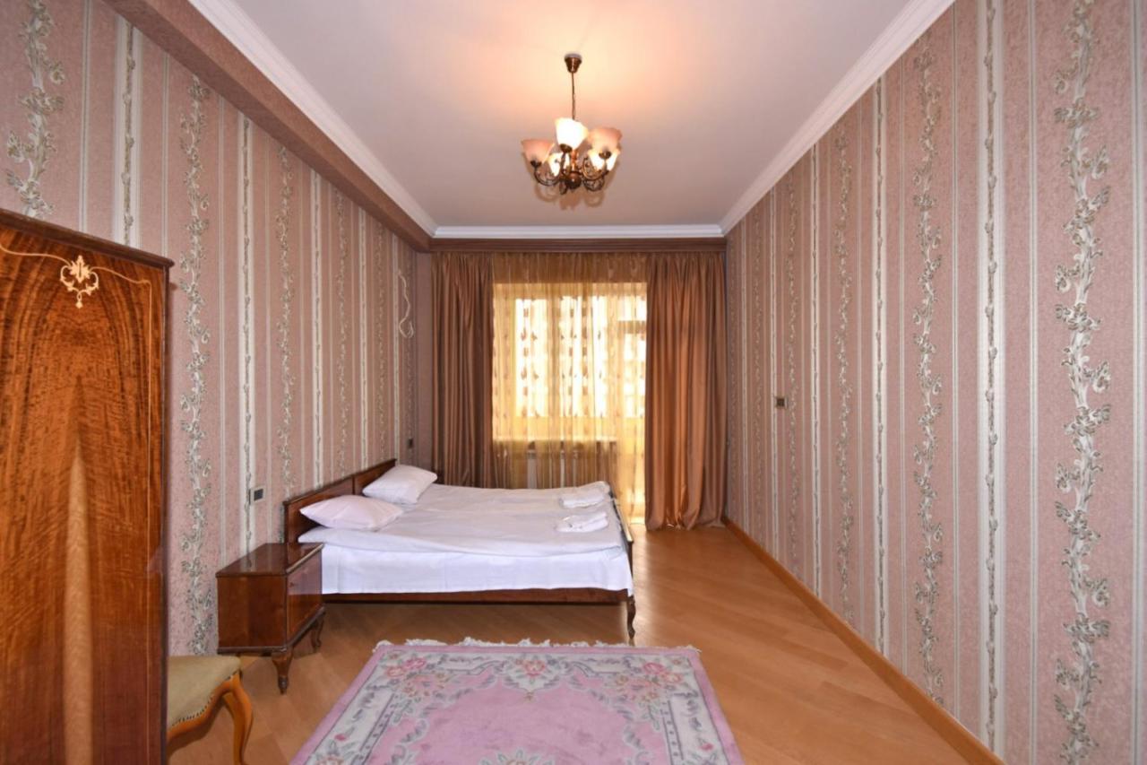 Rent Inn Yerevan On Buzand Street 외부 사진