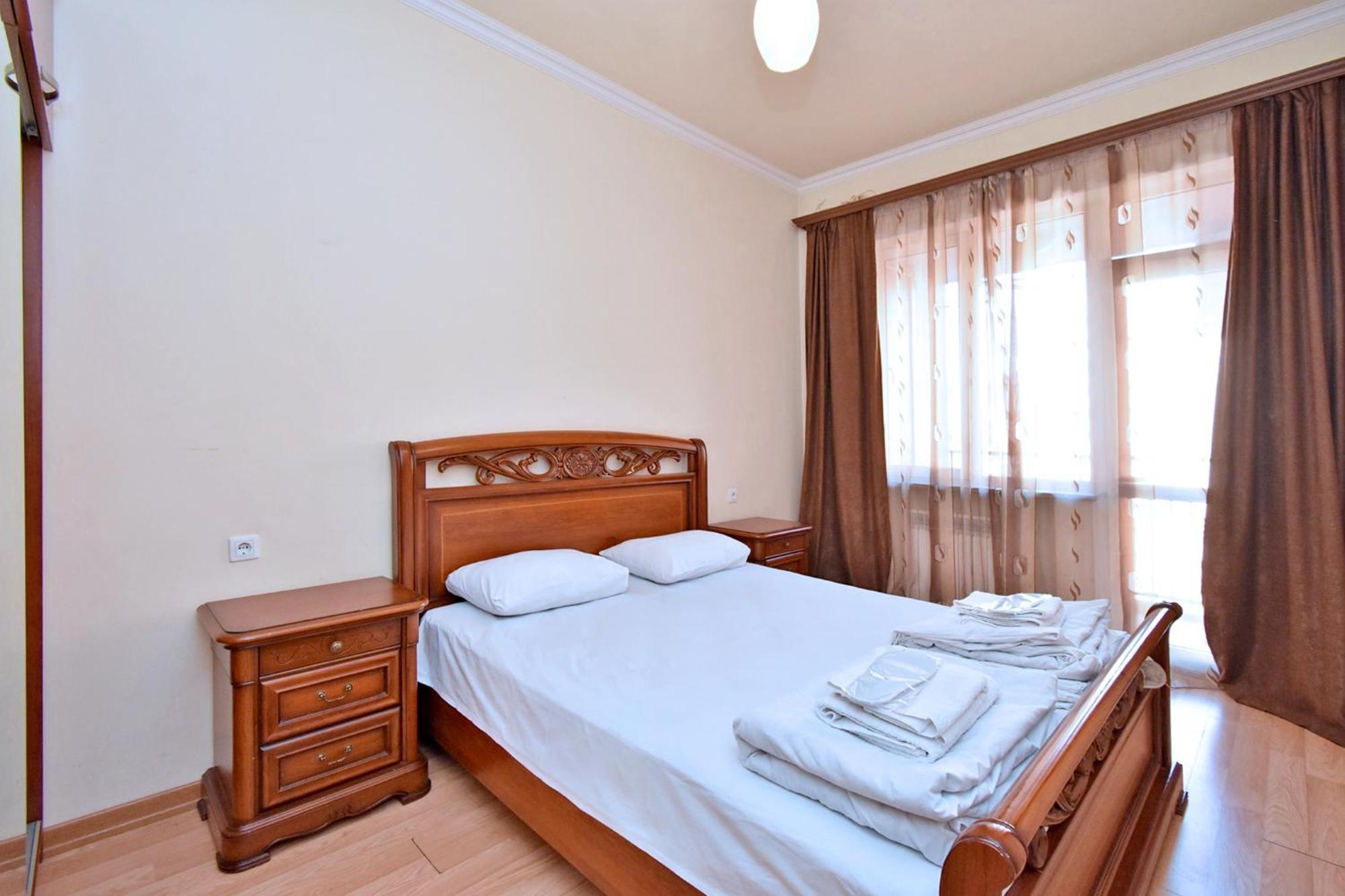 Rent Inn Yerevan On Buzand Street 외부 사진