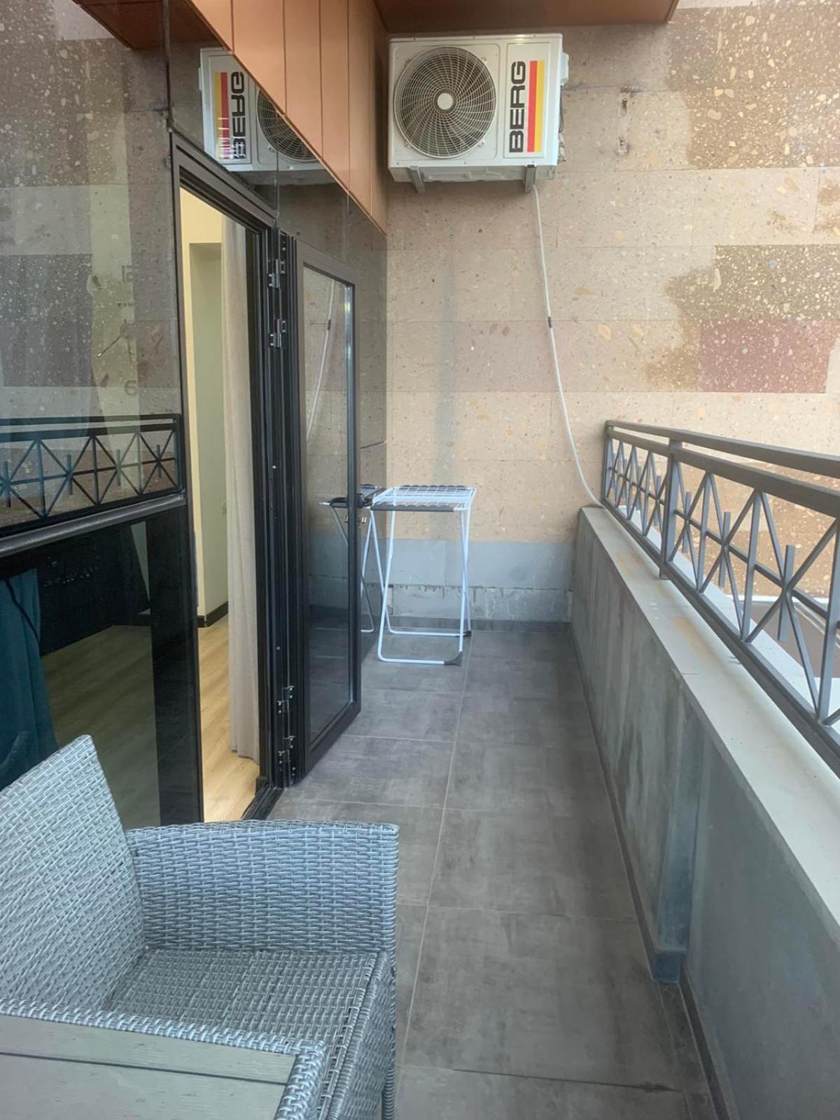 Rent Inn Yerevan On Buzand Street 외부 사진