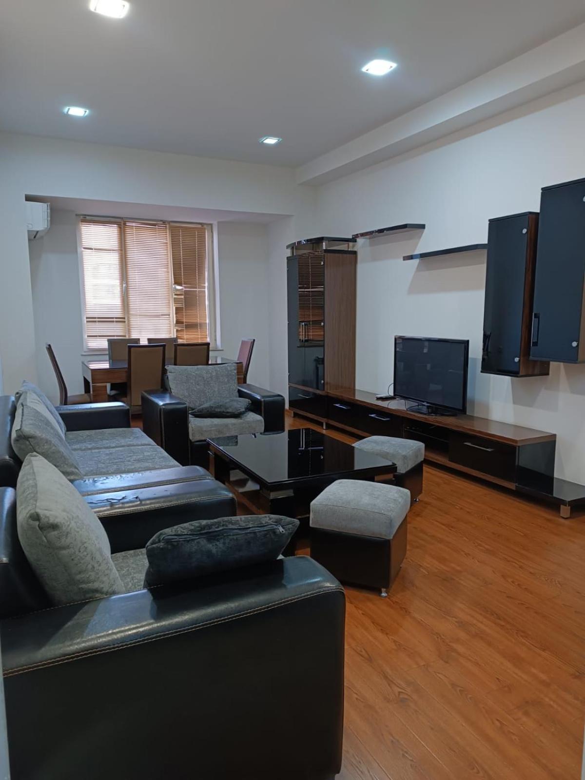 Rent Inn Yerevan On Buzand Street 외부 사진