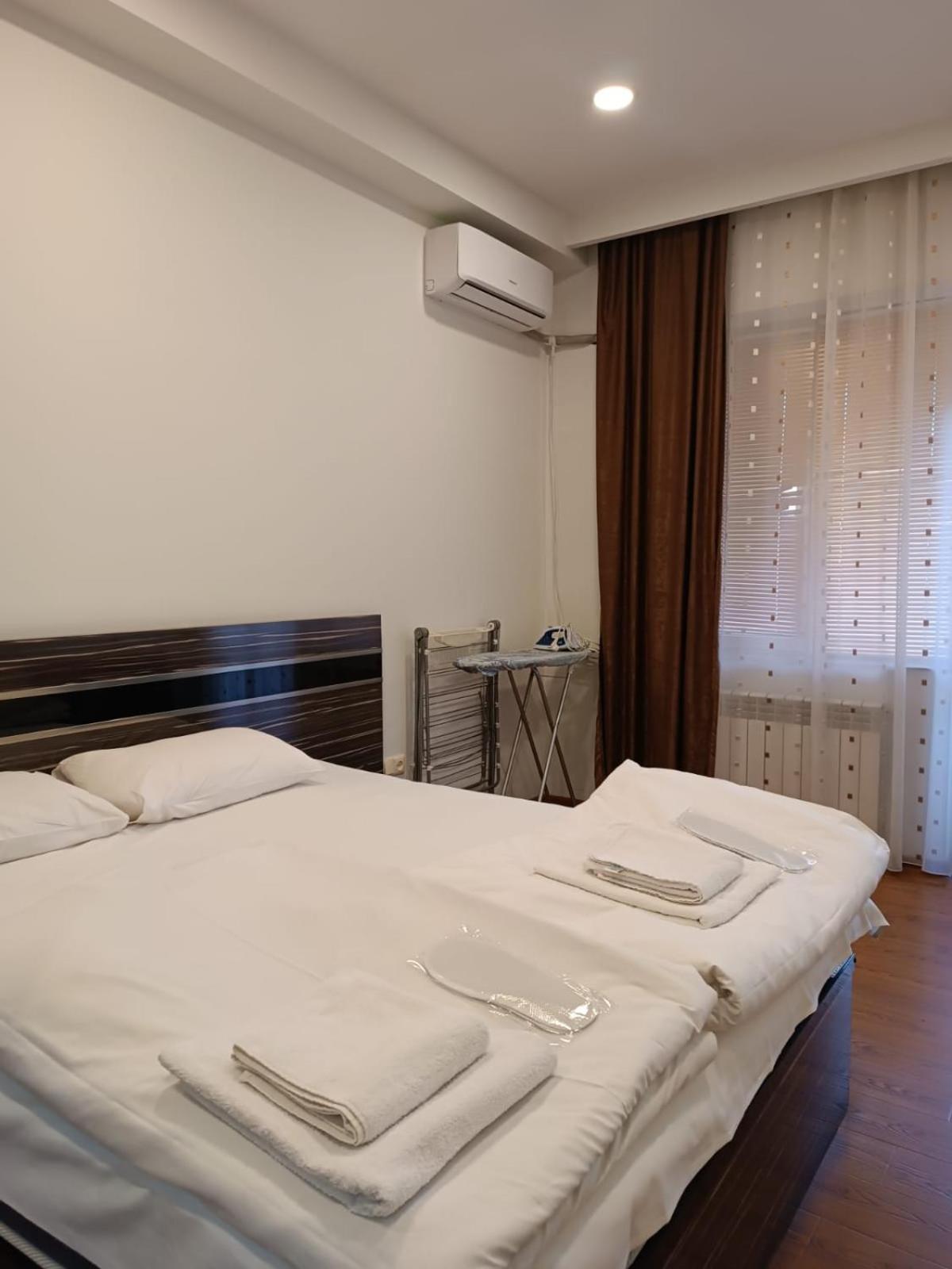 Rent Inn Yerevan On Buzand Street 외부 사진