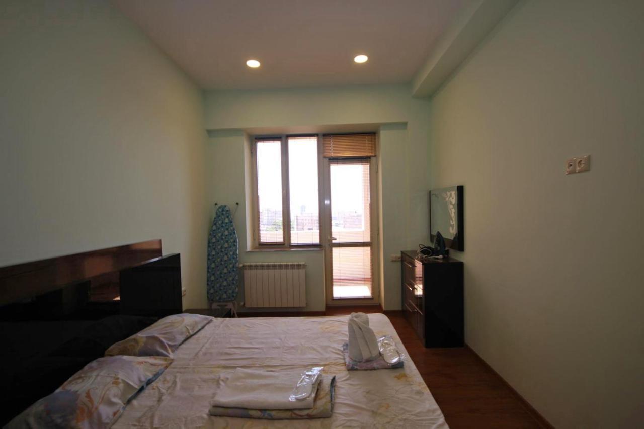 Rent Inn Yerevan On Buzand Street 객실 사진